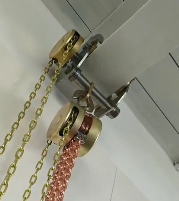 在加油站附近吊重時盡量用防爆葫蘆